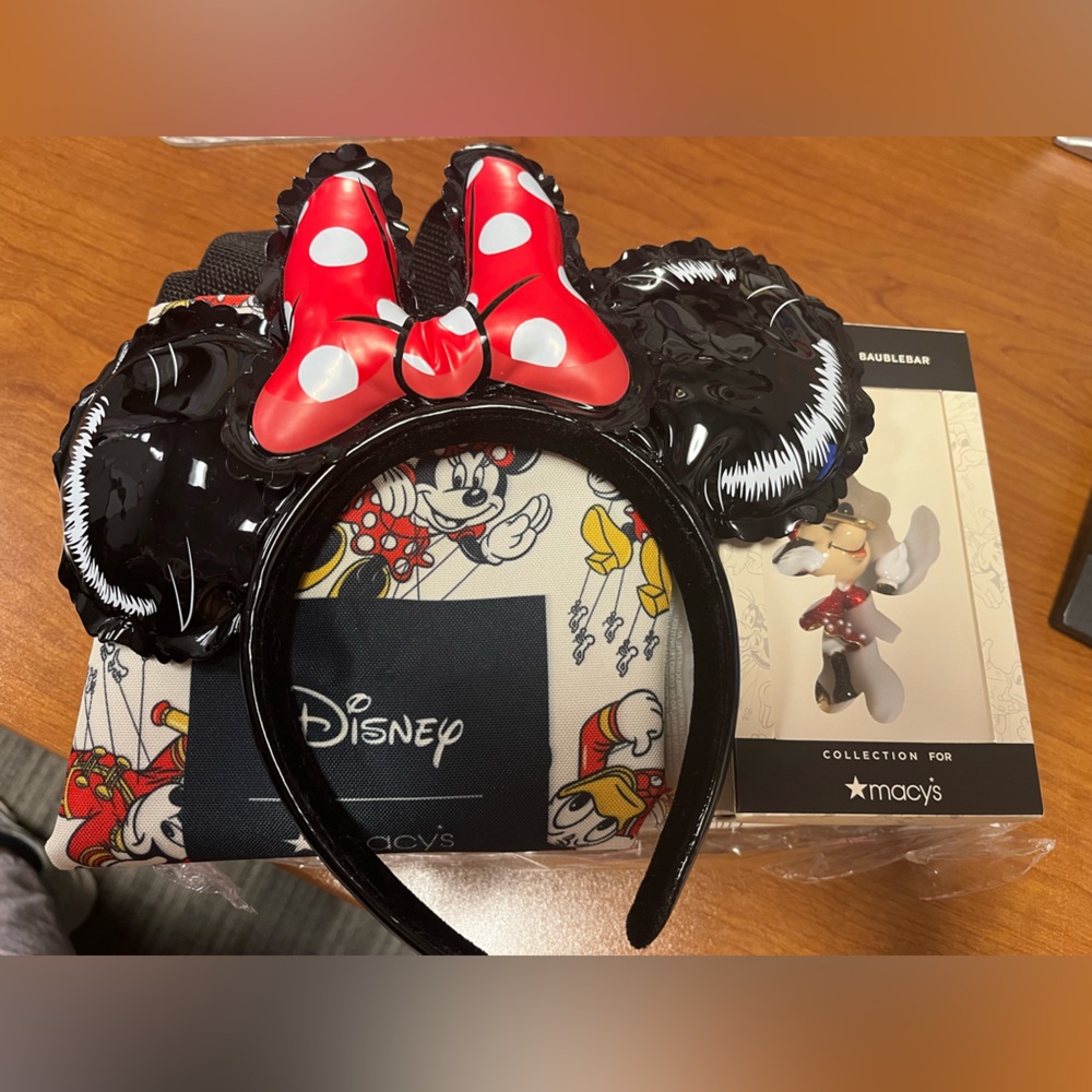 Disney collab set!